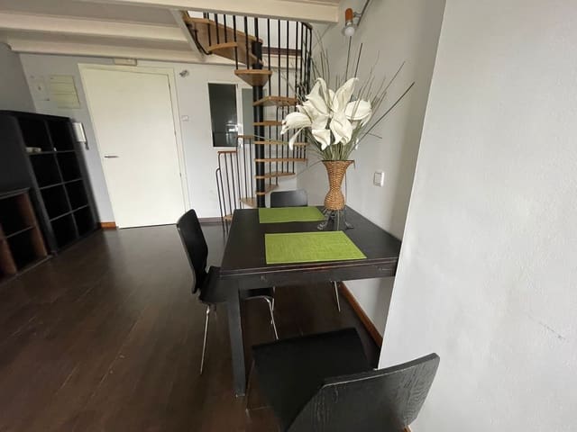 1 makuuhuone Asunto vuokrattavana paikassa Casco Histórico de Vallecas, Madrid kaupunki mukana uima-altaan 
autotalli - 1 200 € (Ref: 10141830)