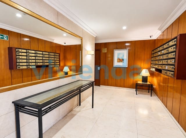 3 chambre Appartement à vendre à Hispanoamérica, Madrid ville avec garage - 895 000 € (Ref: 10157486)