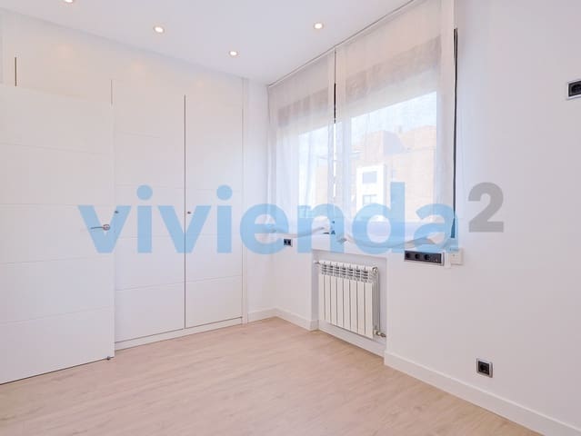2 soverom Leilighet til leie i Valdefuentes, Madrid by med svømmebasseng garasje - € 1 650 (Ref: 10173209)