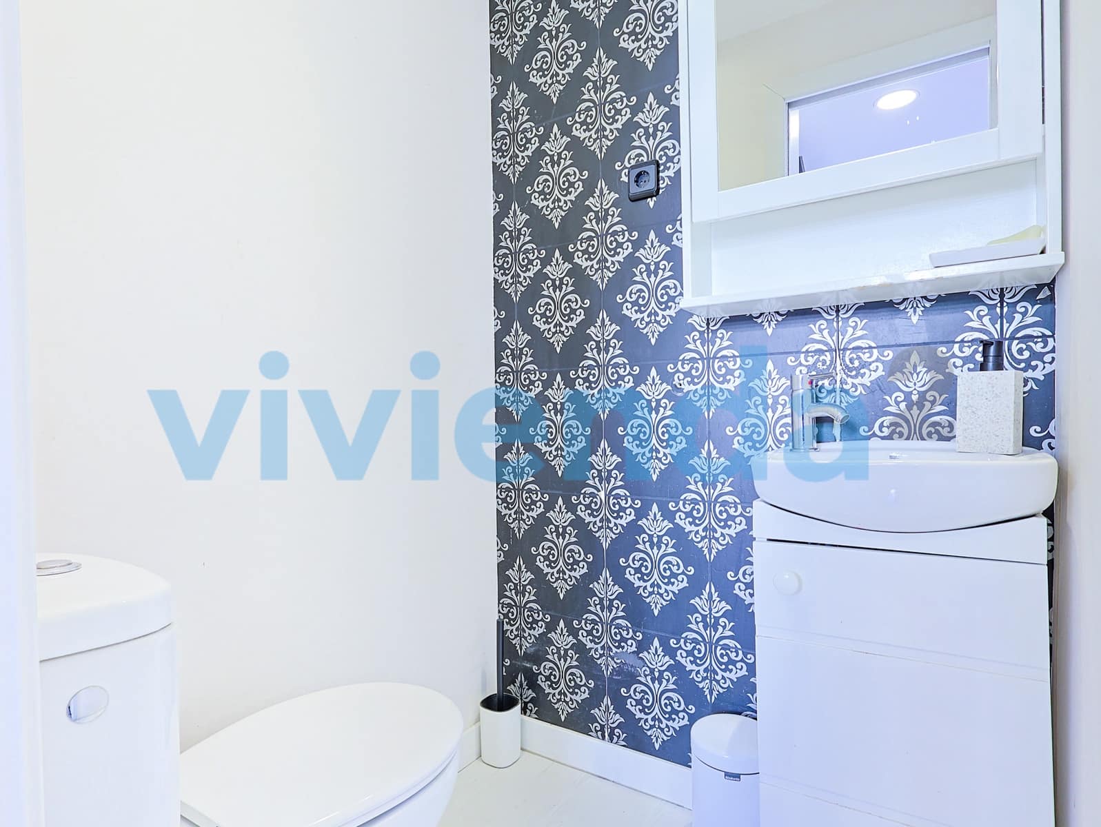 2 soveværelse Virksomhed til leje i Madrid by - € 1.850 (Ref: 10176914)