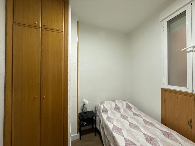 2 soverom Leilighet til leie i Universidad, Madrid by - € 1 250 (Ref: 10180028)