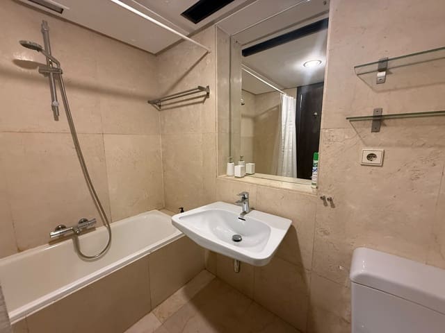 Studio te huur in Castellana, Madrid stad - € 1.175 (Ref: 10180029)