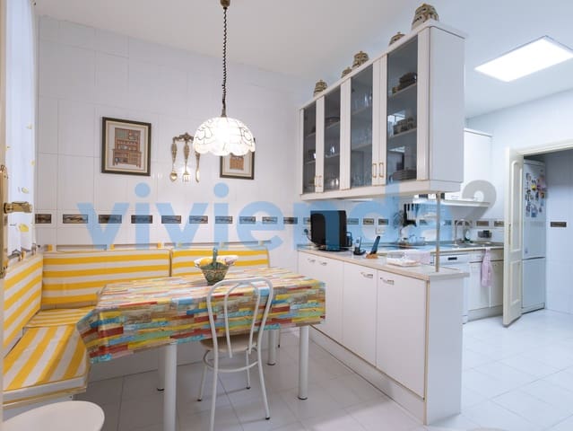 3 soveværelse Lejlighed til salg i Sol, Madrid by med garage - € 1.036.300 (Ref: 10186607)