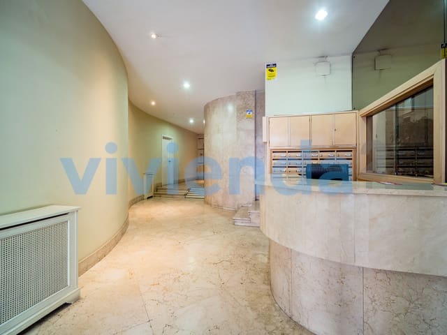 Garage for sale in Ciudad Jardín, Madrid city - € 52,500 (Ref: 7482952)