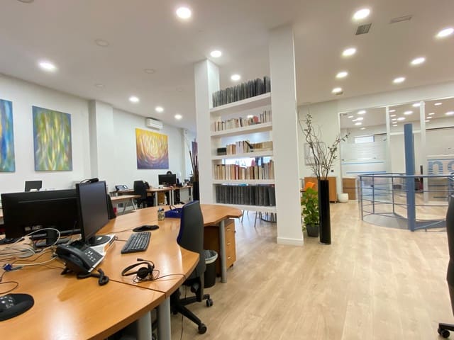1 slaapkamer Kantoor te huur in Almenara, Madrid stad - € 200 (Ref: 7516318)