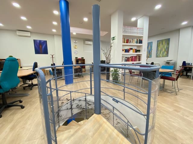 1 slaapkamer Kantoor te huur in Almenara, Madrid stad - € 200 (Ref: 7516318)