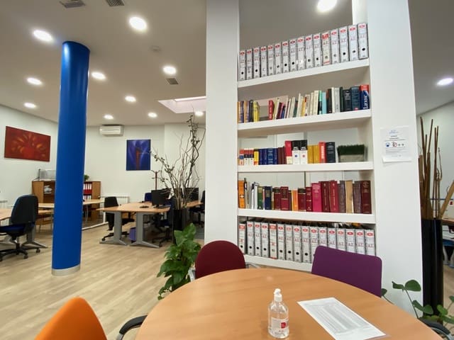 1 slaapkamer Kantoor te huur in Almenara, Madrid stad - € 200 (Ref: 7516318)