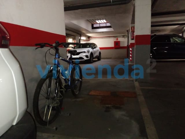 Garage for sale in Hispanoamérica, Madrid city - € 14,000 (Ref: 7602289)
