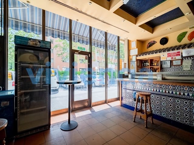 Virksomhed til salg i Alameda de Osuna, Madrid by - € 472.000 (Ref: 8242433)