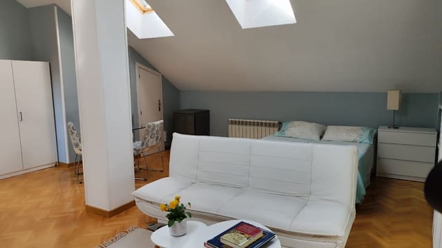 1 quarto Apartamento para arrendar em Salvador, Madrid cidade - 800 € (Ref: 8274095)