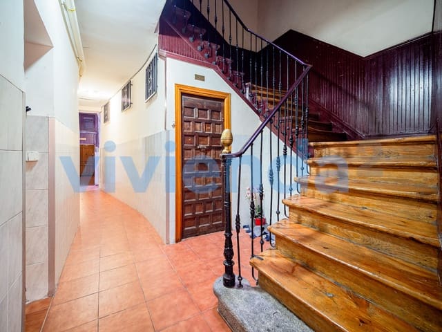 2 soverom Leilighet til salgs i Embajadores, Madrid by - € 235 000 (Ref: 8703678)