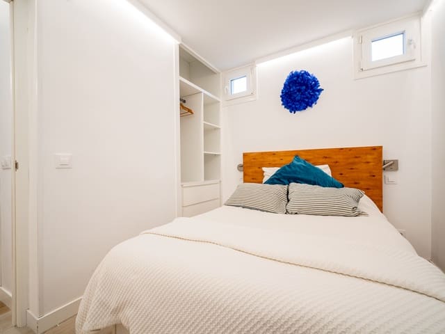 Appartement de 2 chambres à louer à Embajadores, Madrid ville - 1 500 € (Ref: 8735255)