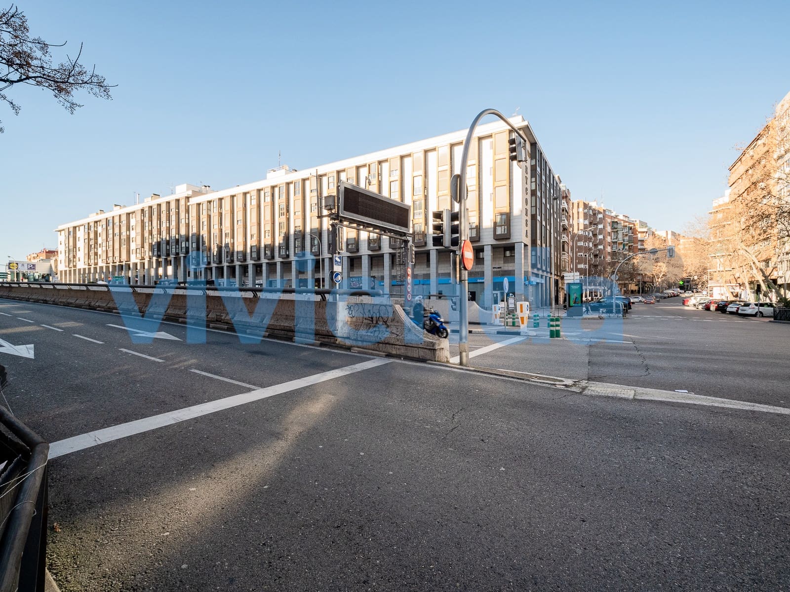 Business for sale in Madrid city - € 681,500 (Ref: 8781180)