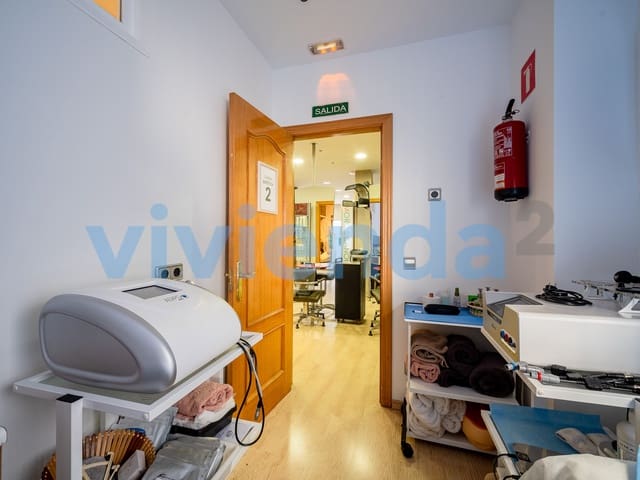 7 slaapkamer Bedrijf te huur in Canillas, Madrid stad - € 2.650 (Ref: 8815526)