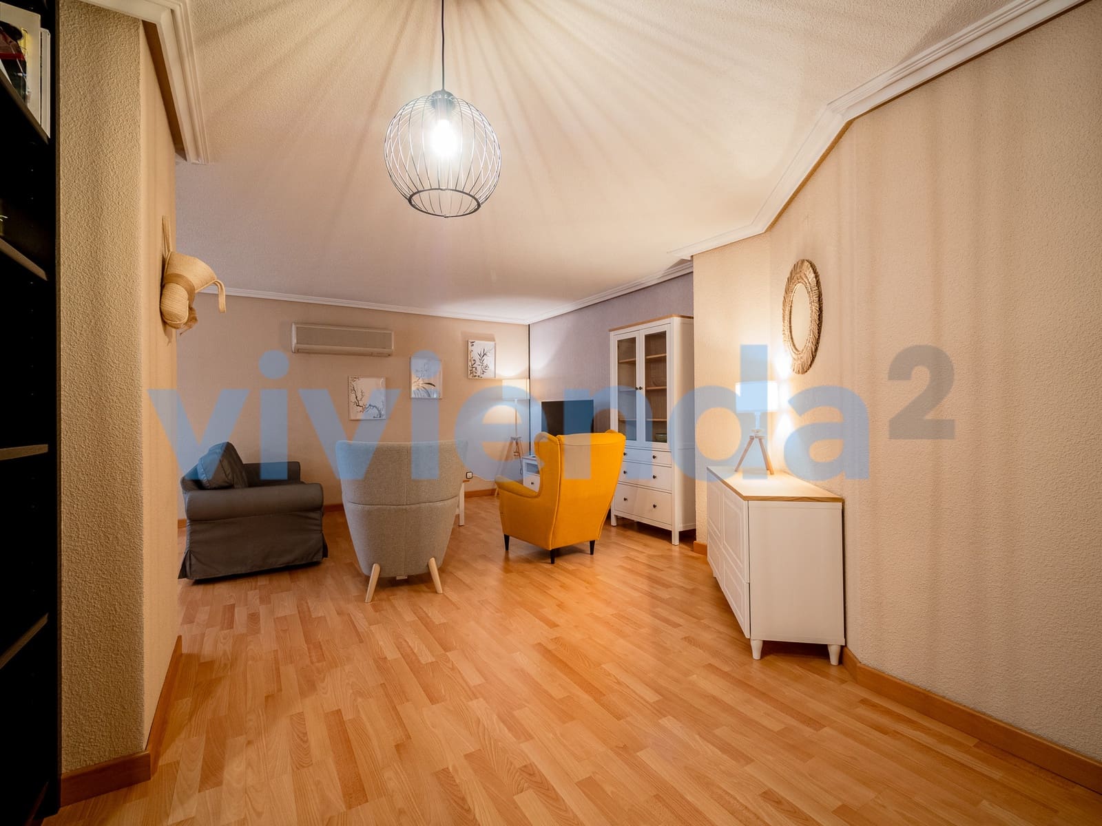 3 sypialnia Mieszkanie do wynajęcia w Miasto Madryt z basenem - 2 200 € (Ref: 8910918)