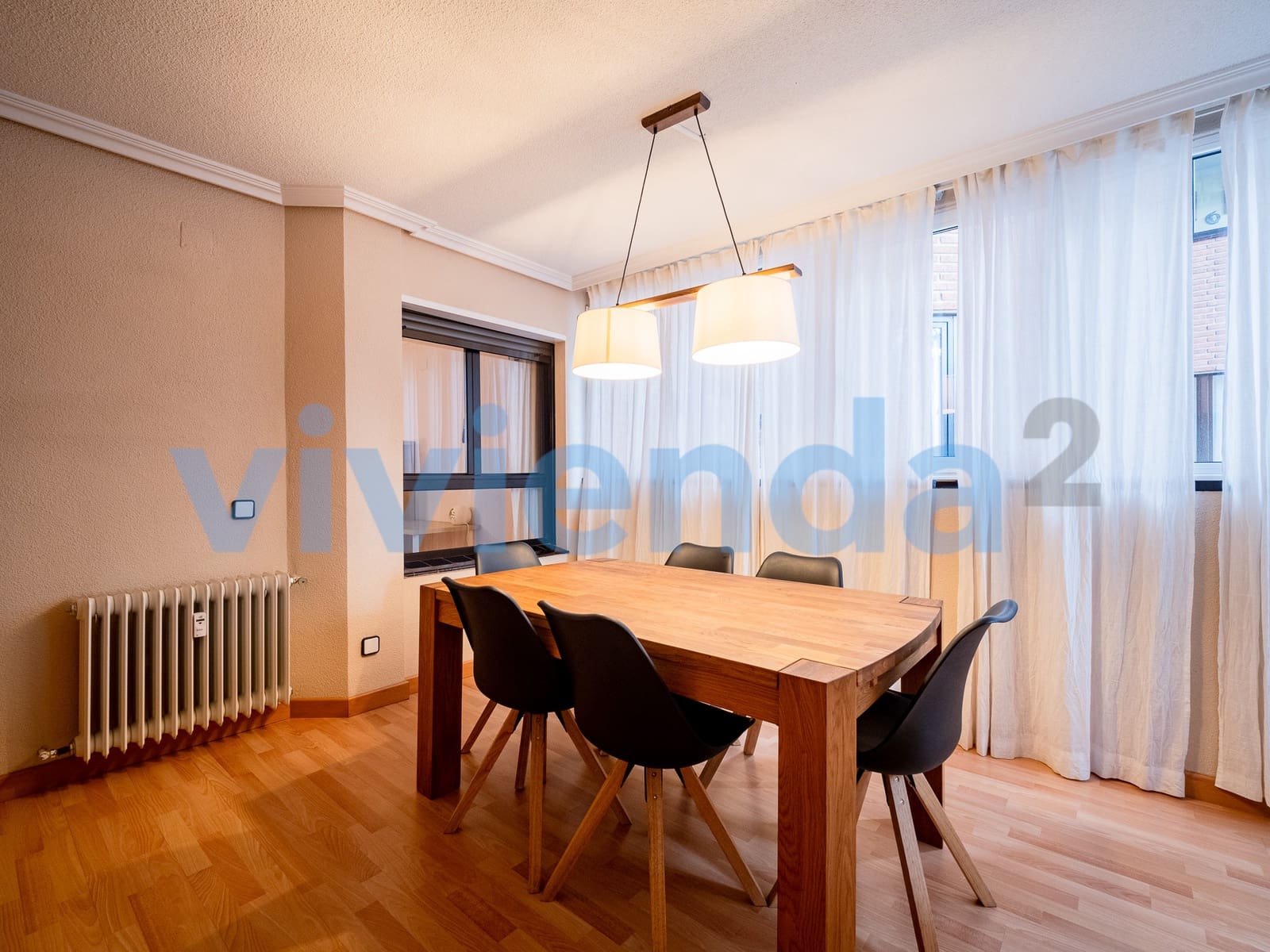 3 sypialnia Mieszkanie do wynajęcia w Miasto Madryt z basenem - 2 200 € (Ref: 8910918)