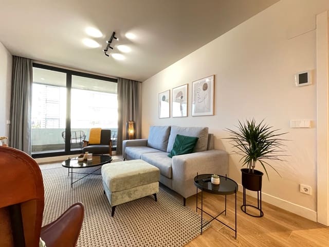 1 soveværelse Lejlighed til leje i Valdeacederas, Madrid by med swimmingpool garage - € 2.000 (Ref: 8923544)