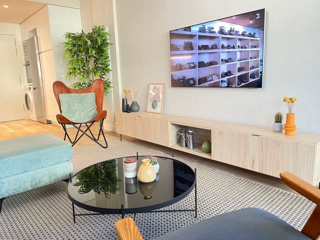 1 soveværelse Lejlighed til leje i Valdeacederas, Madrid by med swimmingpool garage - € 2.000 (Ref: 8923544)