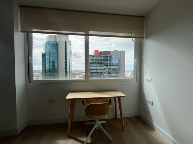 2 soveværelse Lejlighed til leje i Cuatro Caminos, Madrid by med swimmingpool - € 3.000 (Ref: 8937060)