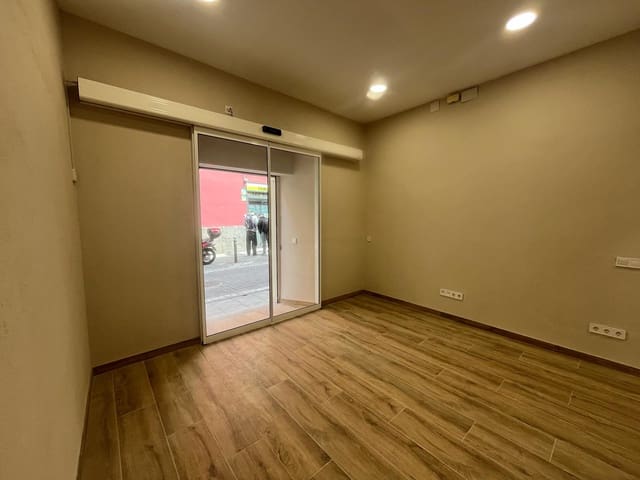 Entreprise de 1 chambre à louer à Universidad, Madrid ville - 2 000 € (Ref: 8941179)