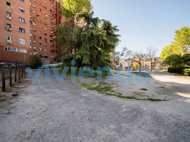 2 makuuhuone Yritys myytävänä paikassa Numancia, Madrid kaupunki - 109 000 € (Ref: 8969463)