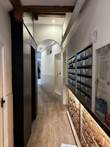 Studio à louer à Embajadores, Madrid ville - 1 300 € (Ref: 8988120)