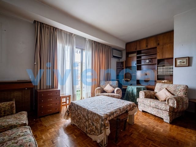 4 soveværelse Lejlighed til salg i Nueva España, Madrid by med garage - € 1.300.000 (Ref: 9003186)