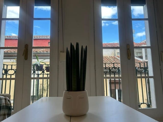 1 sypialnia Mieszkanie do wynajęcia w Embajadores, Miasto Madryt z garażem - 1 250 € (Ref: 9089633)