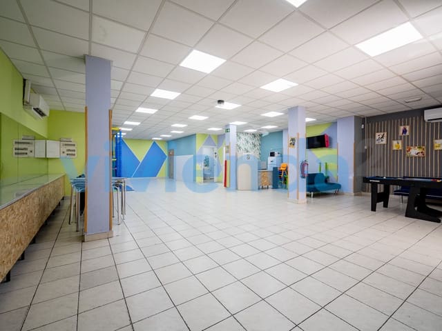 Empresa para venda em Opañel, Madrid cidade - 289 000 € (Ref: 9096014)