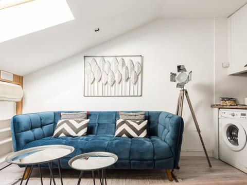 2 slaapkamer Flat te huur in Madrid stad - € 1.350 (Ref: 9110126)