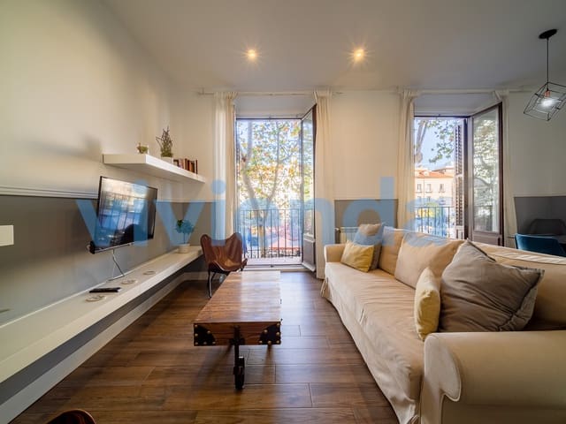 2 soveværelse Lejlighed til leje i Cortes, Madrid by - € 2.700 (Ref: 9134093)