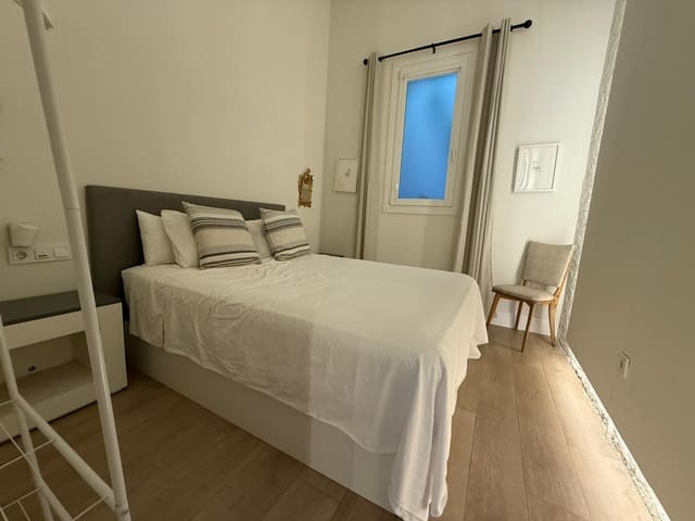1 soveværelse Lejlighed til leje i Embajadores, Madrid by - € 1.350 (Ref: 9153798)