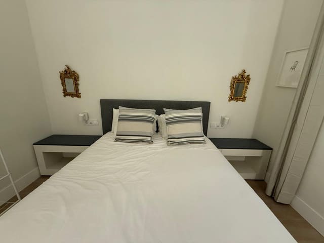 1 soveværelse Lejlighed til leje i Embajadores, Madrid by - € 1.350 (Ref: 9153798)