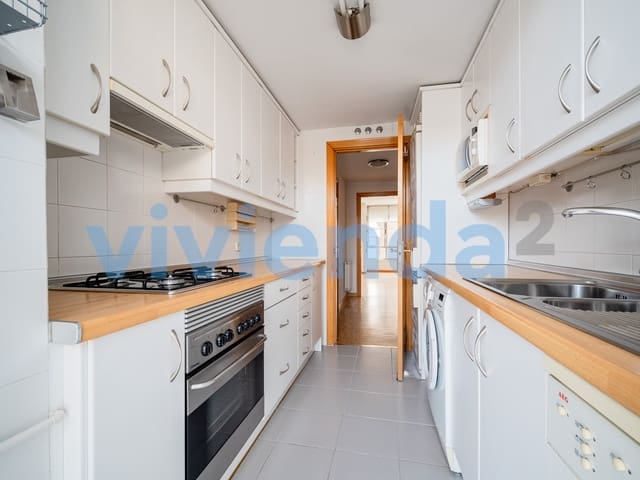 3 makuuhuone Asunto myytävänä paikassa Rosas, Madrid kaupunki mukana 
autotalli - 561 000 € (Ref: 9163584)