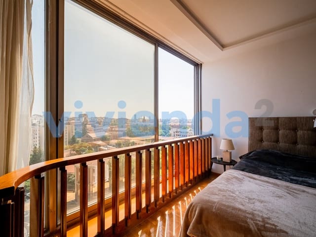 Studio til leje i Argüelles, Madrid by - € 1.600 (Ref: 9165624)