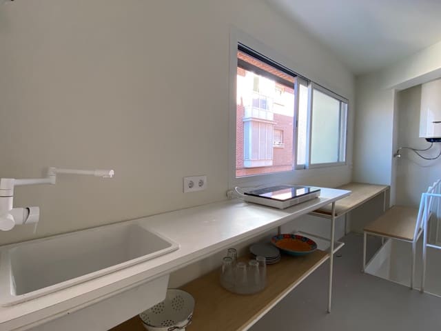 1 soveværelse Lejlighed til leje i Berruguete, Madrid by - € 895 (Ref: 9169437)
