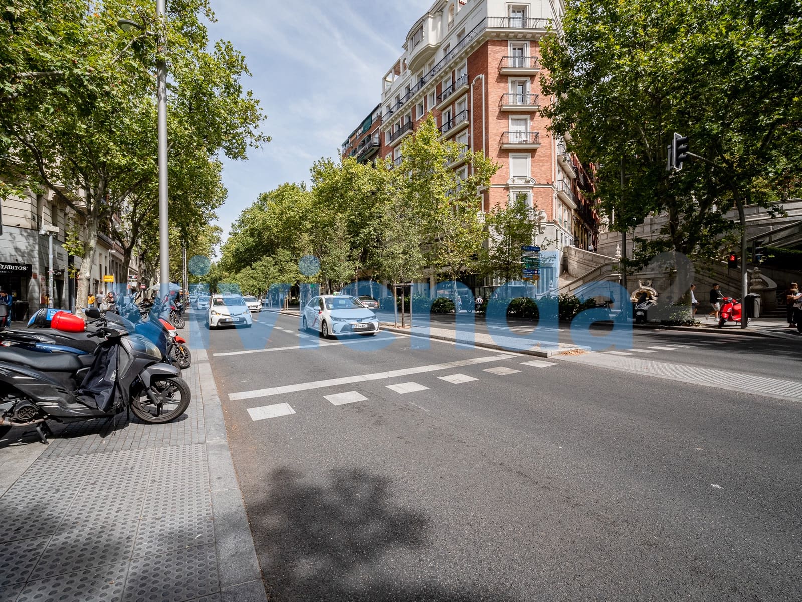 1 slaapkamer Flat te koop in Madrid stad - € 577.850 (Ref: 9206366)