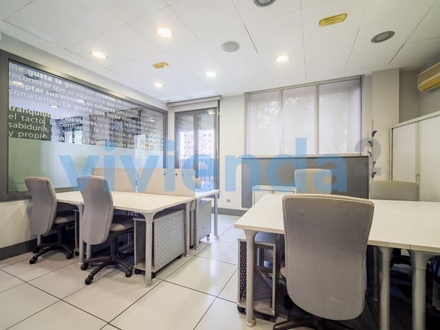 Bedrift til salgs i Rios Rosas, Madrid by - € 749 000 (Ref: 9226386)