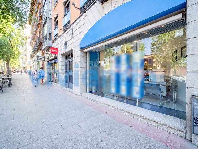 Kontor til salgs i Rios Rosas, Madrid by - € 749 000 (Ref: 9226387)