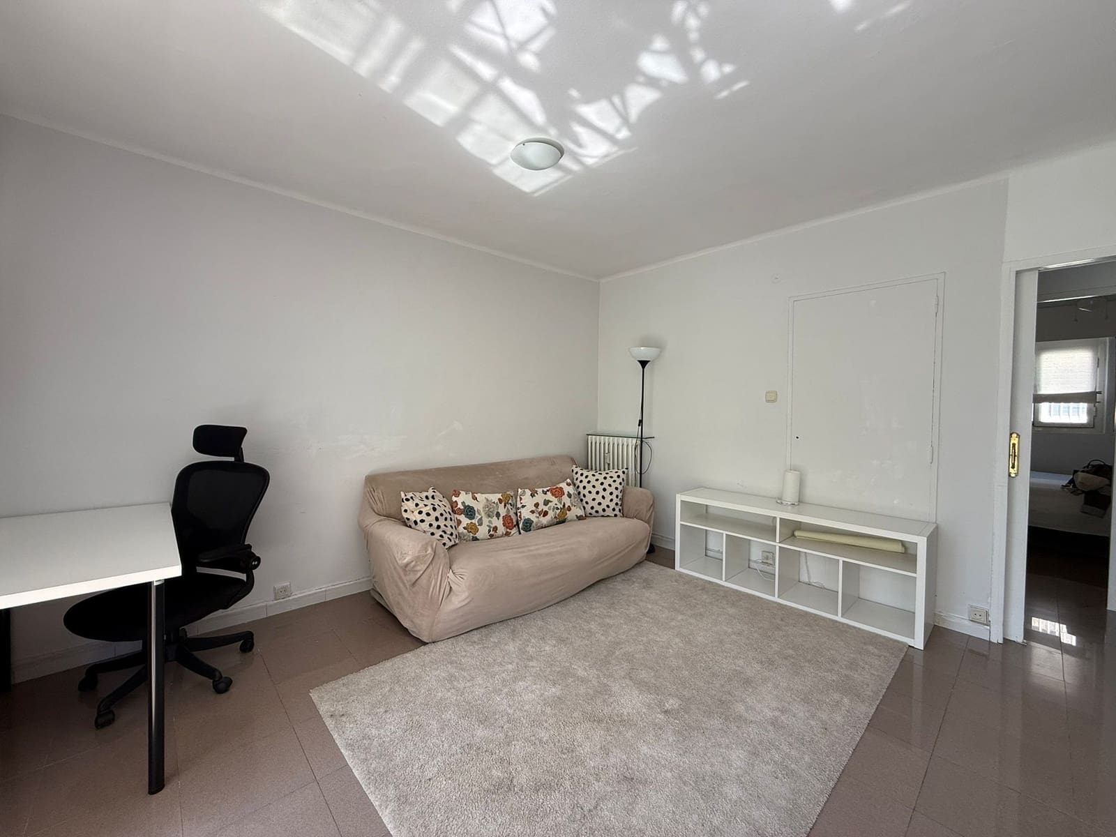 2 slaapkamer Flat te huur in Madrid stad met garage - € 1.800 (Ref: 9228432)