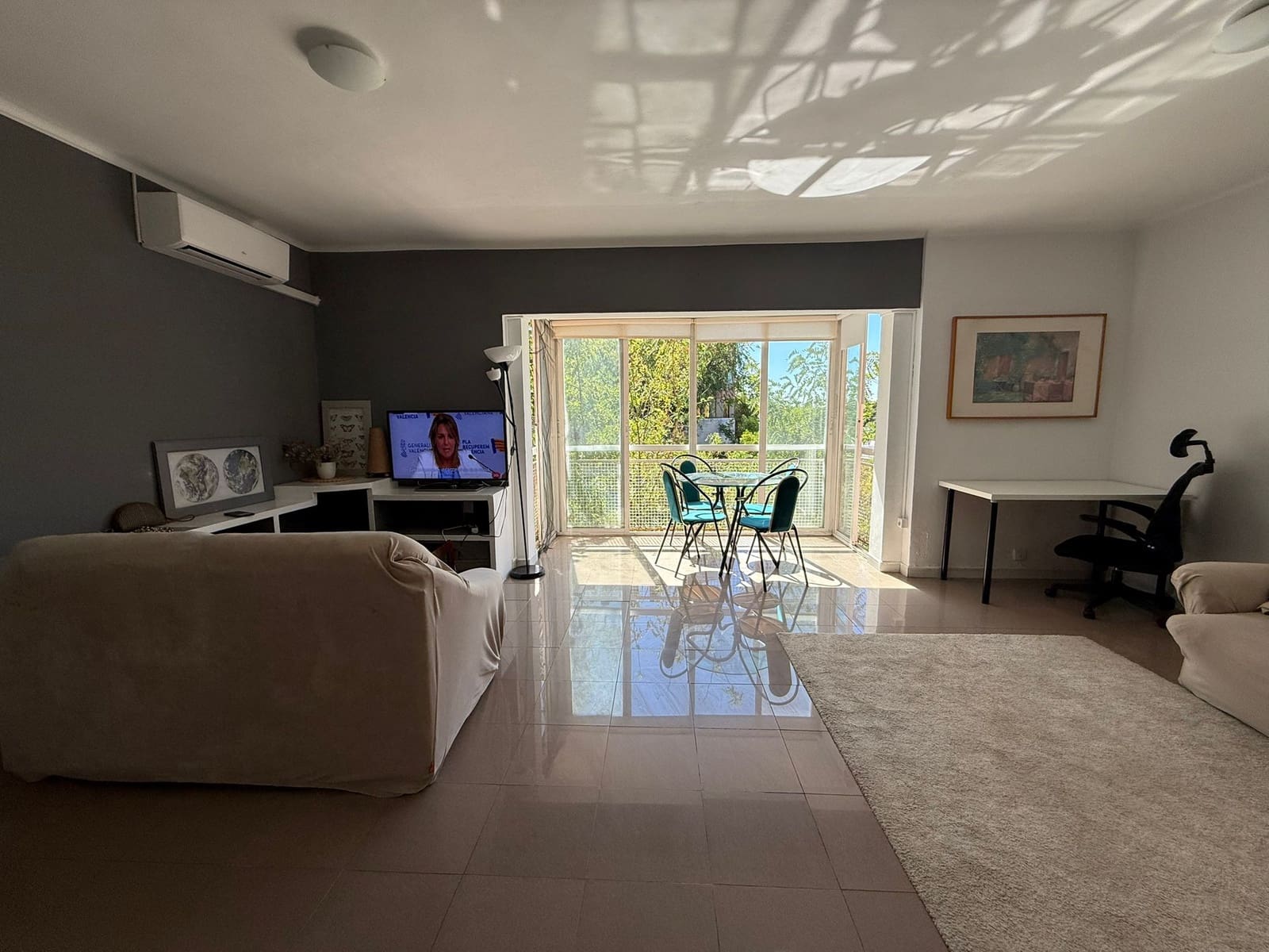 2 slaapkamer Flat te huur in Madrid stad met garage - € 1.800 (Ref: 9228432)