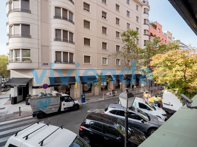 Business for sale in Castellana, Madrid city - € 1,898,000 (Ref: 9291231)