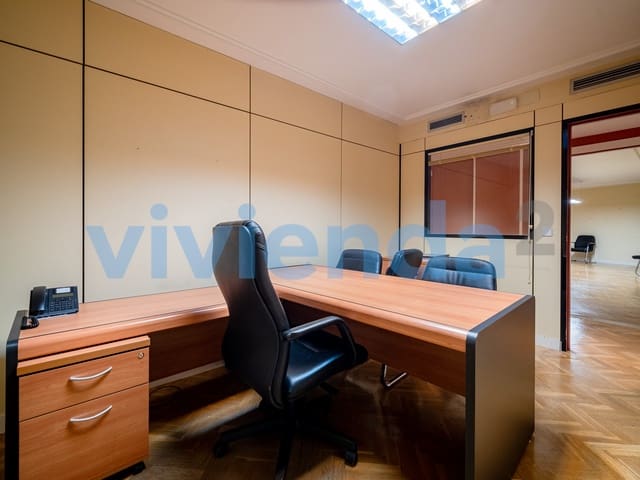 5 soverom Kontor til salgs i Rios Rosas, Madrid by - € 790 000 (Ref: 9296704)