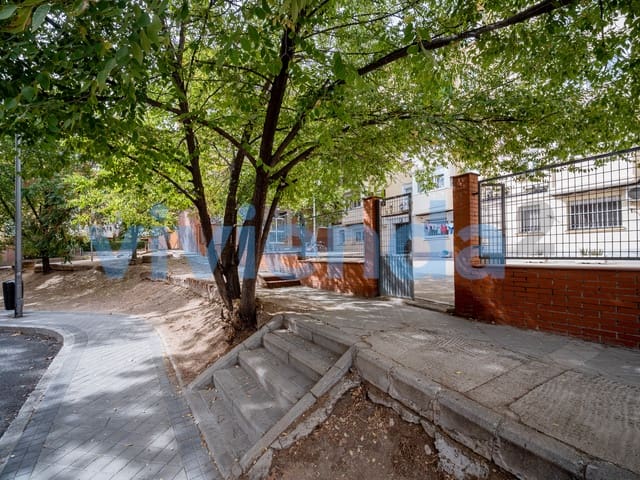 2 bedroom Flat for sale in Pinar del Rey, Madrid city - € 236,000 (Ref: 9300864)