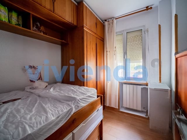 2 bedroom Flat for sale in Pinar del Rey, Madrid city - € 236,000 (Ref: 9300864)