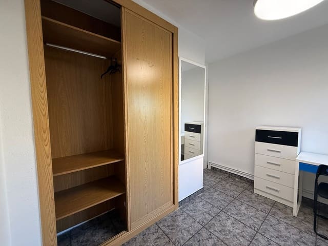 4 soverom Leilighet til leie i Madrid by - € 2 250 (Ref: 9310675)