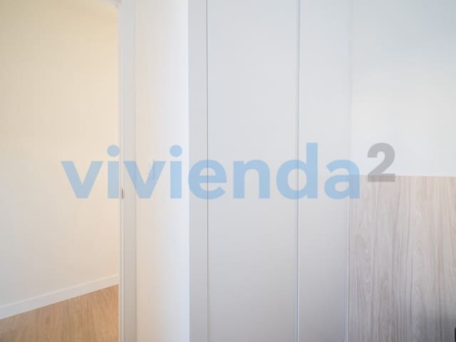 3 soveværelse Lejlighed til leje i Ciudad Jardín, Madrid by - € 2.195 (Ref: 9326172)