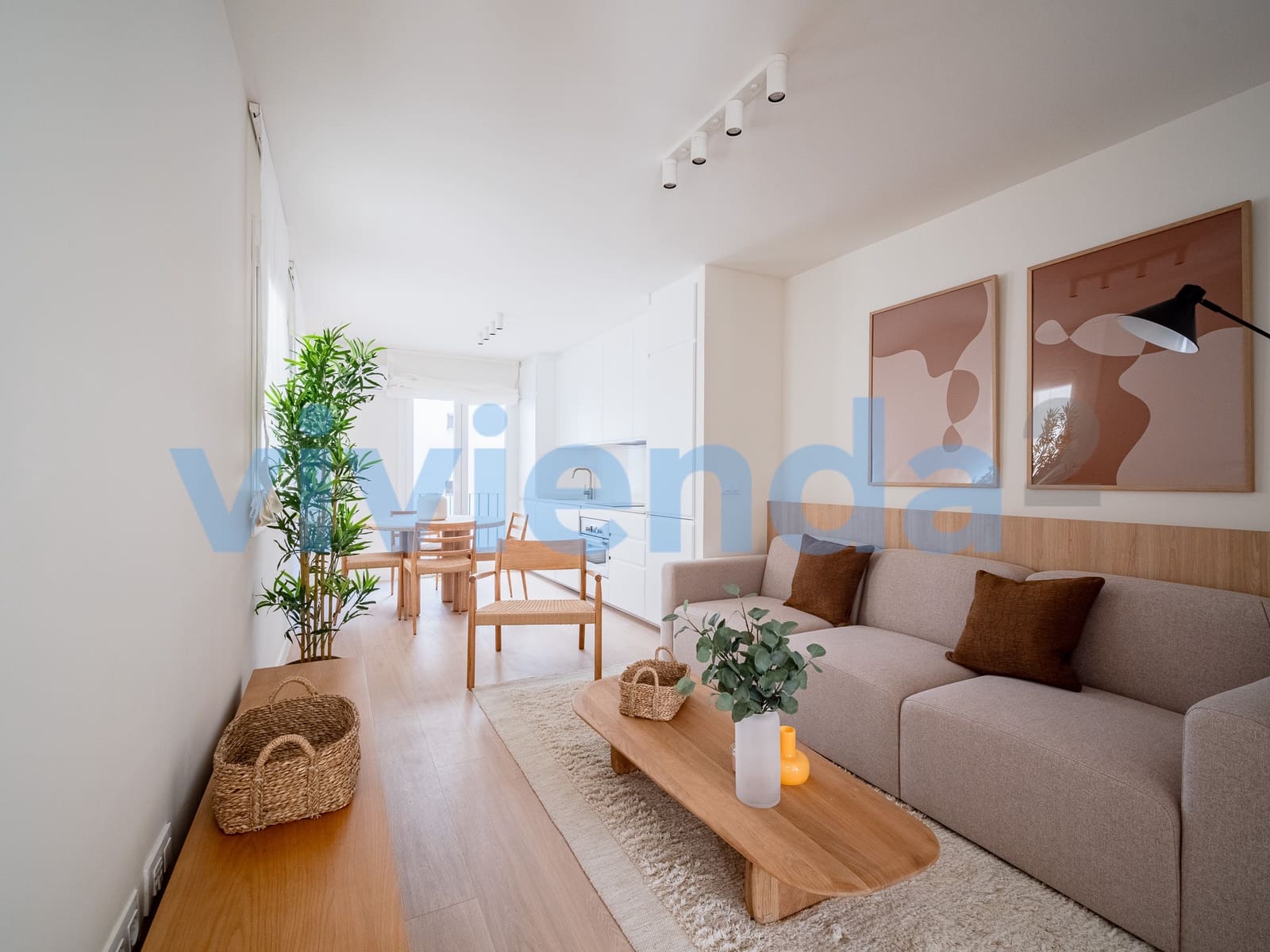 3 soveværelse Lejlighed til leje i Madrid by - € 2.195 (Ref: 9326172)