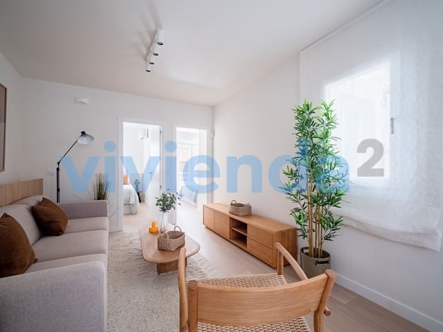 3 soveværelse Lejlighed til leje i Ciudad Jardín, Madrid by - € 2.195 (Ref: 9326172)