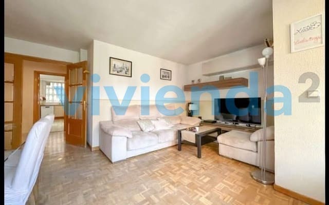 3 bedroom Flat for sale in La Paz, Madrid city with garage - € 615,000 (Ref: 9340966)